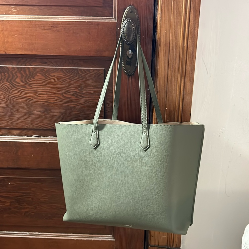 Quince Sage Green Tote Laptop Bag
